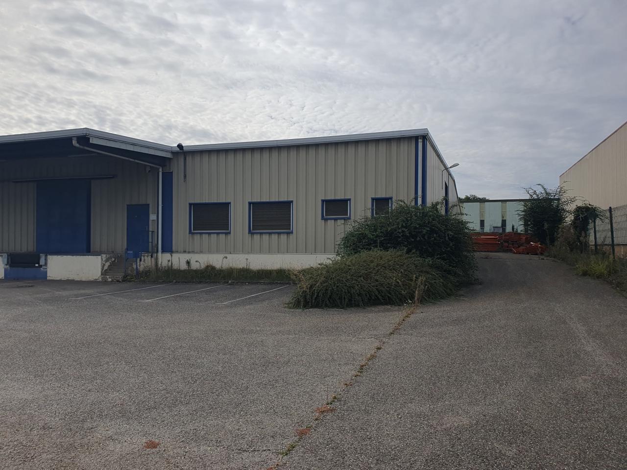 Local d'activité Saint-Quentin-Fallavier 2927m² Vente local d'activité Saint-Quentin-Fallavier Isère OVACT2534180 2